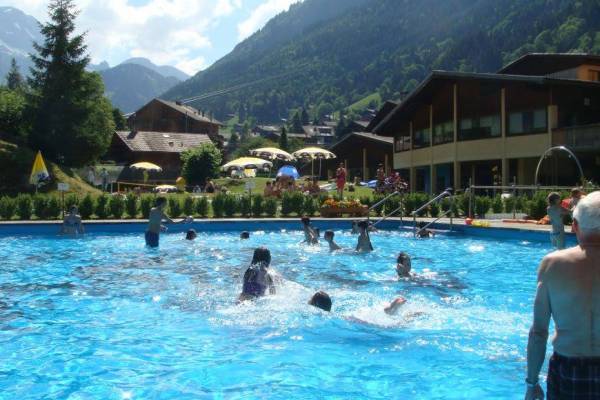 Schwimmbad Champery